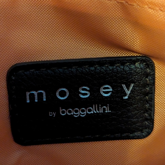 Baggallini Mosey crossbody hobo bag, tan with peach lining - Picture 11 of 13